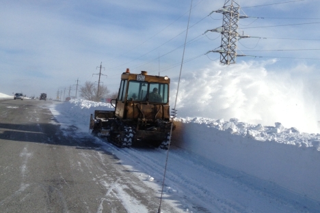 Road cleaning outside Novosibirsk. Source: Artem Zagorodnov