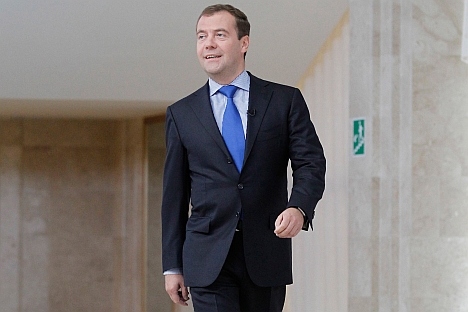 Experts assess Medvedev Cabinet's first year in office - Russia Beyond