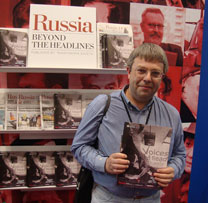 Russian writer Maxim Amelin at the stand of RBTH on Book Expo America. Source: Read Russia