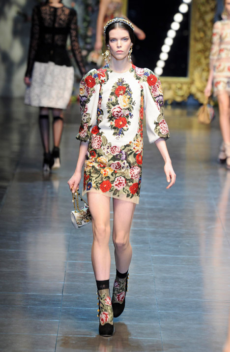 Pictures from the Fall/Winter 2013 Dolce & Gabbana collection