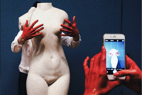 
Instagrammers get up close and personal with Russian avant-garde art