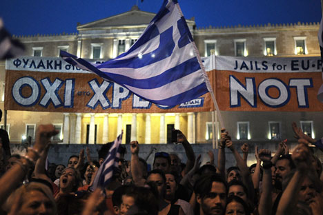 How will the Greek default affect Russia?