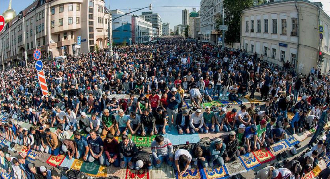 
Russia celebrates Eid al-Fitr