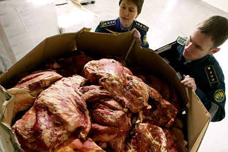 Russians split over destruction of banned food imports