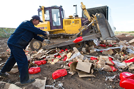 Public outcry as Russia destroys over 300 tons of vegetables, cheese and meat
