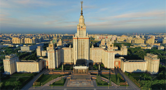 Vista aérea de la Universidad Estatal de Moscú