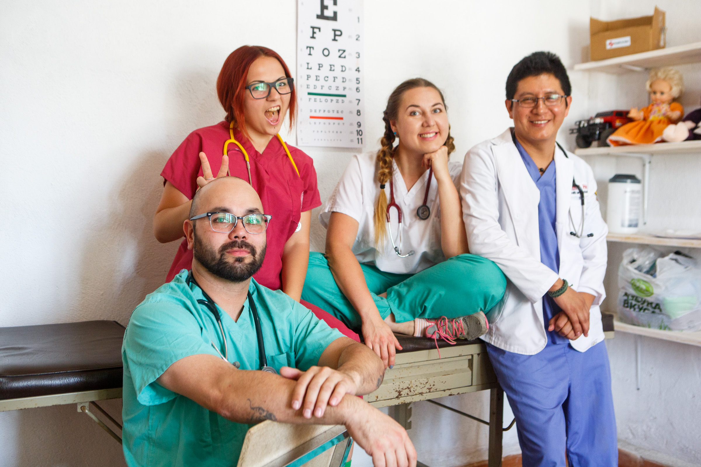 Médicos de clínica na Guatemala (Foto: Arquivo pessoal)