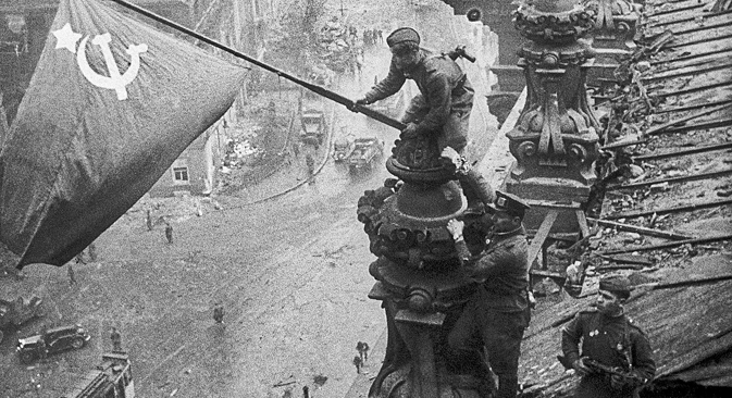 Peristiwa paling penting dalam sejarah Rusia adalah Hari Kemenangan Uni Soviet atas tentara Nazi Jerman dalam Perang Patriotik Raya pada tanggal 9 Mei 1945. Foto: TASS