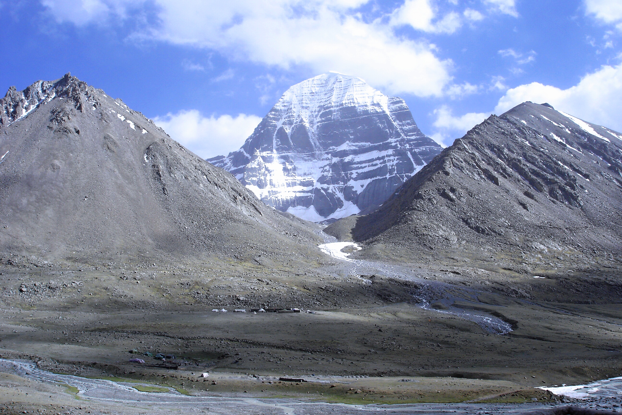 Monte Kailash: obra da natureza ou pirâmide humana? width=