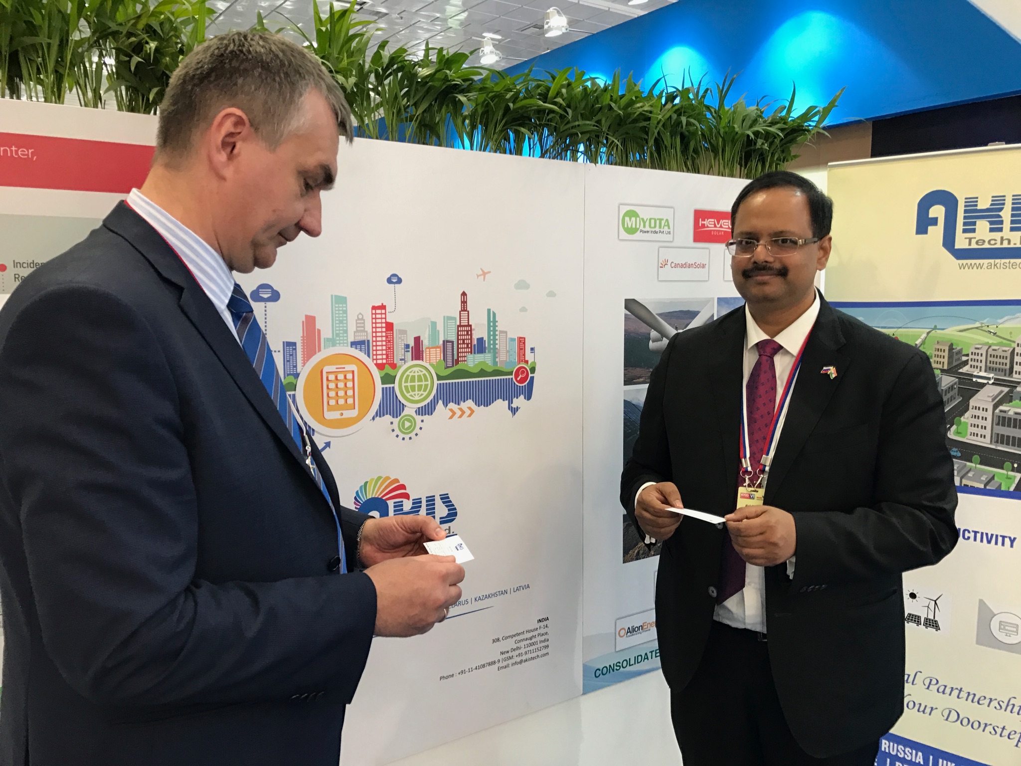 Alok Kumar, President of Myota Power and M.Basheer Ahamed Chairman of Akis Tech Ltd. Source: Ksenia Kondratieva