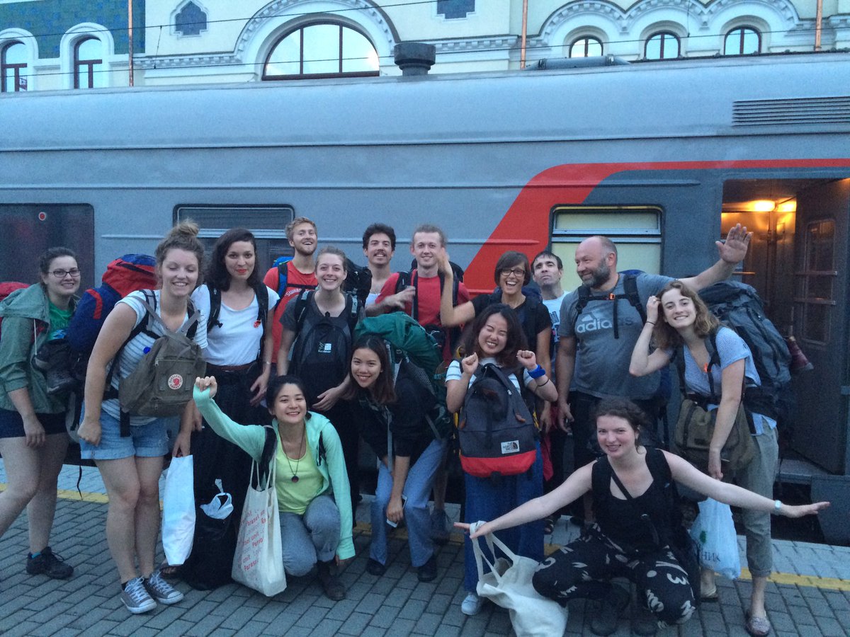 Il gruppo nella stazione di Vladivostok, capolinea della Transiberiana. Fonte: archivio personale