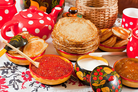 러시아식 상차림에는 몇가지 샐러드, 주요리, 그리고 안주요리를 준비한다. (사진제공=로리/레기언 메디아)