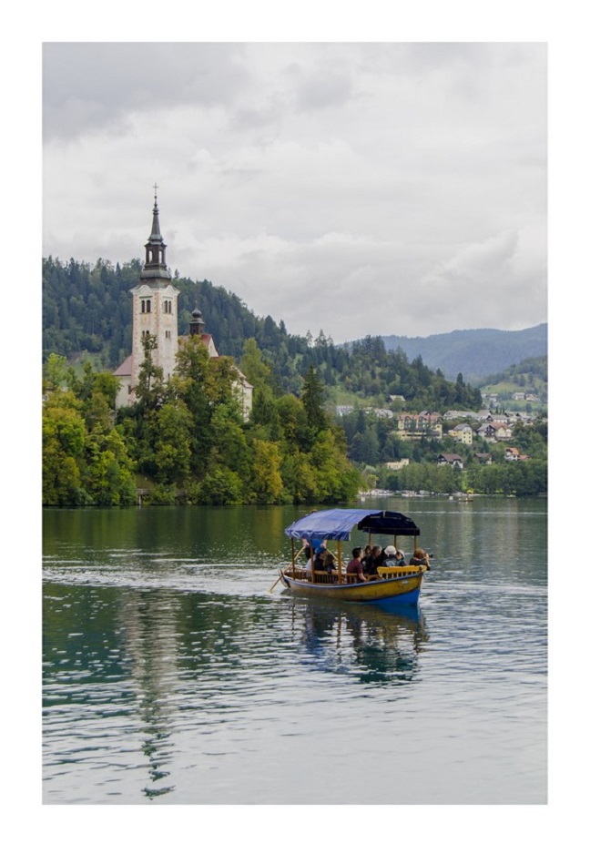 Jezero legend: Bled. Vir: Valerij Maljcev
